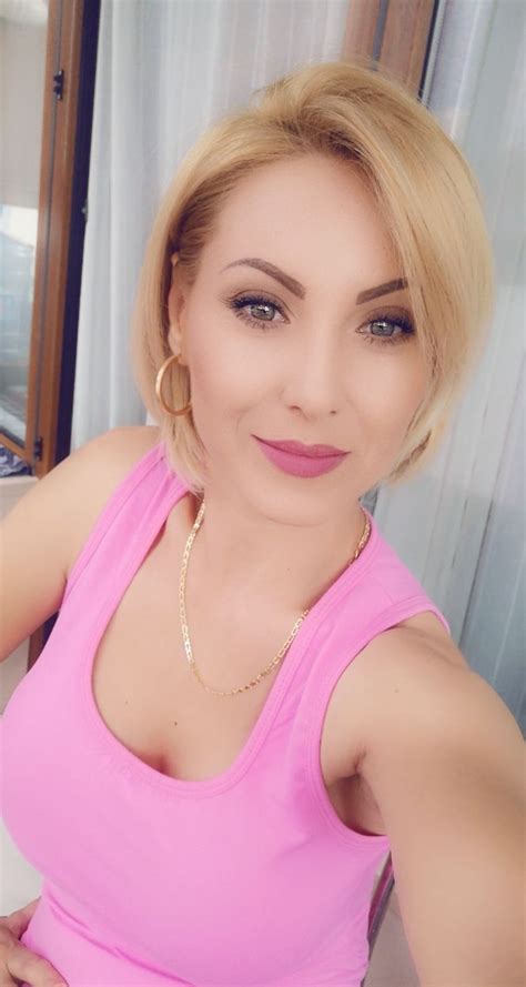 dinna cerca uomo caserta|Escort Caserta, Donna Cerca Uomo Caserta